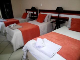 Rustenburg Guesthouse - Rustenburg - 2