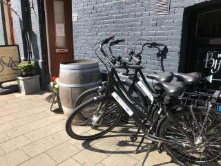 Nine-T-Teen Bed and Boutique - Amsterdam - 9