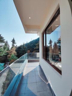 Golden Rock, Dharamshala - AM Hotel Kollection - Dharamshala - 9