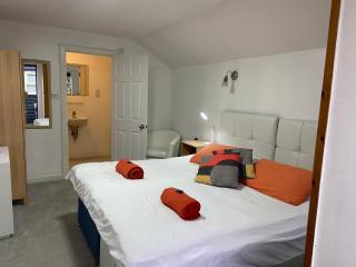 Woodland Lodge - Hoddesdon - 1