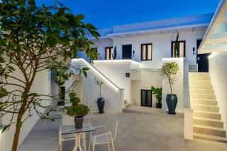 Central Boutique Hotel by naoussa hills adults only - Naousa - 3