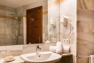 Sagitario Hostal Ciutadella - Ciutadella - 6