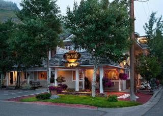 Parkway Inn of Jackson Hole - 8