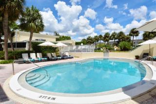 LaPlaya 107A Soak up the sun or float in the warm Gulf waters - Longboat Key - 9
