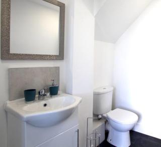 Coast Accommodation Station Road Apartments - Blackpool - 8