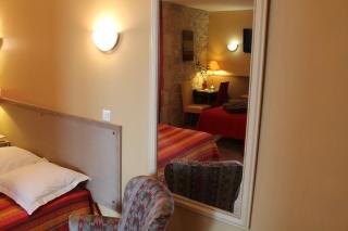 Logis Hotels- Auberge de la Tour - Hôtel et restaurant - 9