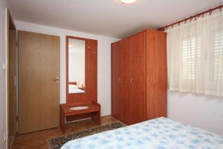 Apartments with parking space Vinisce, Trogir - 6117 - 2