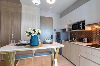 Veranda Pattaya Luxury Design Balcony with seaview - Na Jomtien - 2