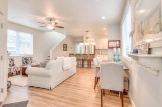 Narrow Escape - Meredith Lodging - 5