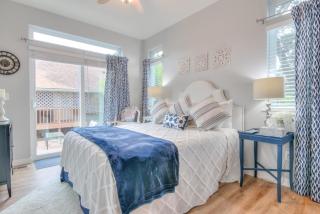 Narrow Escape - Meredith Lodging - Seaside - 1