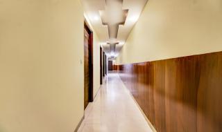 DIAMOND HOTEL & SPA - Zirakpur - 9