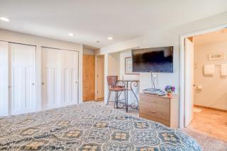 Dock of the Bay 308 - 1