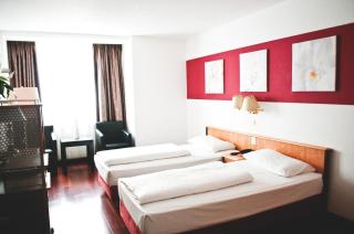 Rugs Hotel Düsseldorf - Düsseldorf - 0