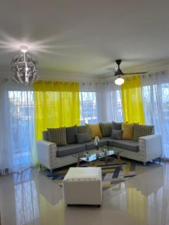JCS SEIJAS APARTAMENT Recidence and Beach Club, 3E - 4