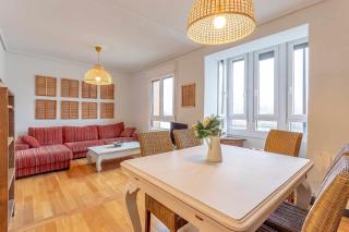 Apartamento KUIA con vistas frontales a la Ría de Bilbao cerca del metro - Erandio - 0