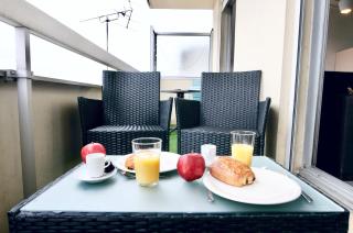 Appart'Hotel Versailles Saint Cyr l'Ecole - Gare SNCF à 100m et parking privé - Saint-Cyr-lʼÉcole - 1