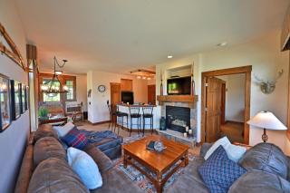 Kicking Horse Lodges 4-205 - 4
