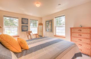 Avas Sunny Delight MCA 682 - Meredith Lodging - Manzanita - 1