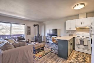 7 Mi to Keystone Mtn-View Abode with Deck! - 7