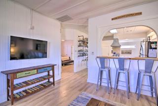 Texas Home with Backyard Oasis, Walk to Main St - Fredericksburg - 7