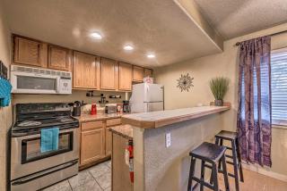 Pet-Friendly Condo - 2 Mi to Ruidoso Downs! - 3