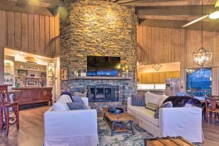 Brevard Home with Panoramic Lake and Mountain Views! - Brevard - 8