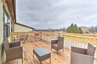 Inviting Poconos Getaway with Deck Ski and Hike! - Mount Pocono - 8