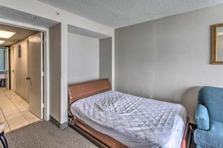 Breezy Landmark Resort Condo with Oceanfront Lanai! - Myrtle Beach - 5