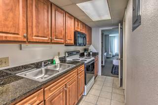Breezy Landmark Resort Condo with Oceanfront Lanai! - Myrtle Beach - 4