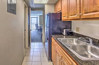 Breezy Landmark Resort Condo with Oceanfront Lanai! - Myrtle Beach - 3