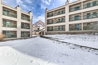 Pool Access and Slope Views Beech Mtn Condo! - 8