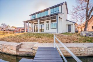 Lakefront Granbury Retreat with Patio and Fire Pit - Granbury - 9