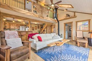 Hendersonville Cabin with Hot Tub, Views and Fire Pit! - Hendersonville - 0