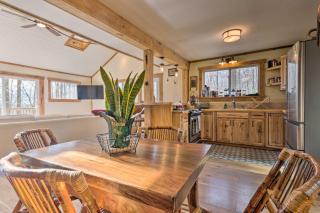 Hendersonville Cabin with Hot Tub, Views and Fire Pit! - Hendersonville - 7