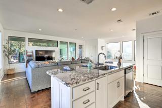 Modern Lakeview Hilltop Retreat with Game Garage! - Granbury - 1