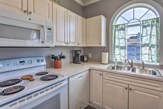 Pool and Golf Course Views Myrtle Beach Condo - Myrtle Beach - 1
