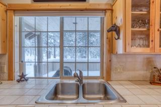 Wallowa with Western Charm - Meredith Lodging - Sunriver - 1
