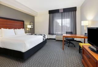 La Quinta by Wyndham Dallas North Central - Dallas - 3