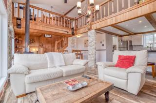 Lakefront Beachhouse - Meredith Lodging - Rockaway Beach - 7