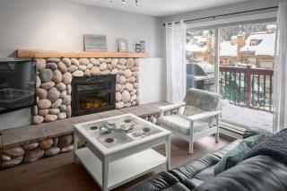 Panorama Mountain Resort - Horsethief Lodge with Fairmont Creek - 8