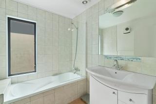 The Lakefront Gem - Wanaka Holiday Home - Wanaka - 1