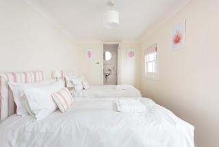 Brunswick Patio Apartment by MyHolidayLet - Brighton & Hove - 2