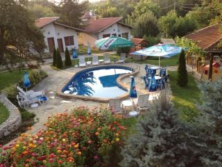 Guesthouse Nigovanka - Emen - 0