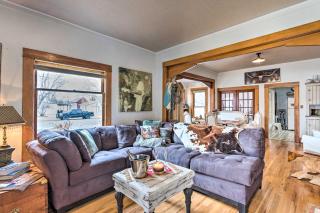 Lovely Montrose Home with Yard Walk to Dtwn and Park! - Montrose - 0