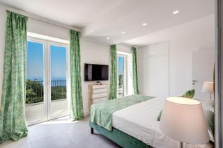 Villa Andrilla by Feeling Italy with Pool, Views, Concierge, in the TOWN CENTRE - Massa Lubrense - 4