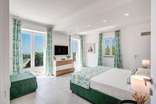 Villa Andrilla by Feeling Italy with Pool, Views, Concierge, in the TOWN CENTRE - Massa Lubrense - 1