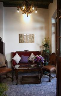 The Bhuthorn Bed & Breakfast - 8