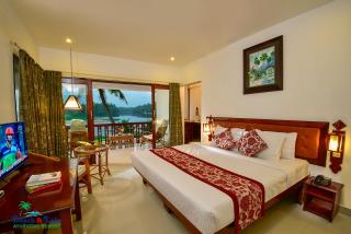 Beach and Lake Ayurvedic Resort, Kovalam - Kovalam - 3