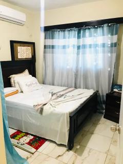 En el corazón de la romana con a/c, wifi, luz y gas incluido. - La Romana - 2