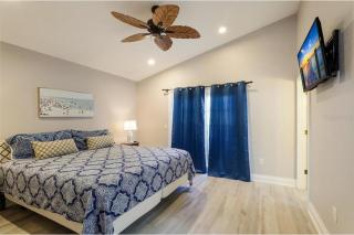 NEW Location, Location, Location! On the BEACH, Walk to VILLAGE - Sarasota - 5